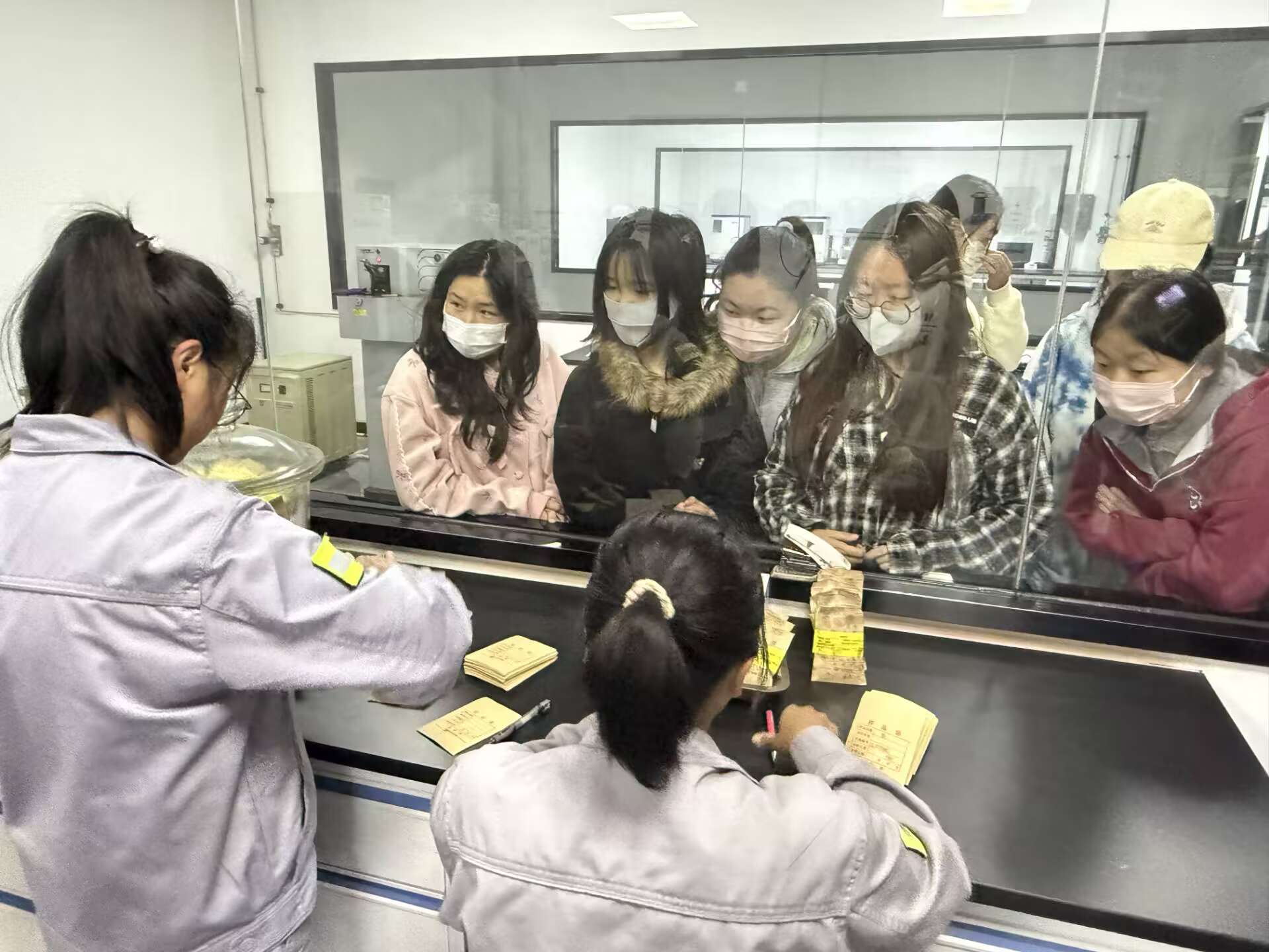 1c9b1a30f3427f6db9ea3231242ce287.png